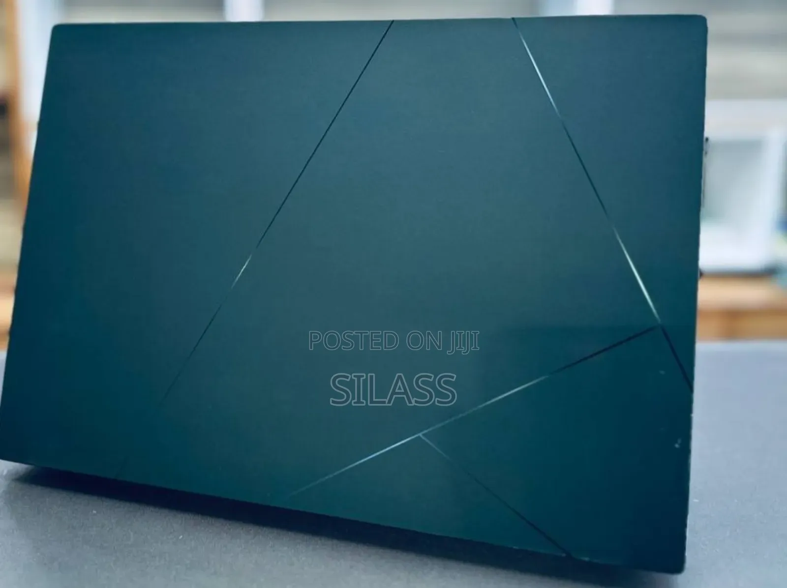 New Laptop Asus ZenBook 3 UX390UA 16GB Intel Core I7 SSD 512GB