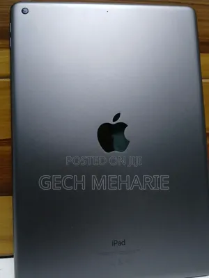 Photo - New Apple iPad 10.2 (2019) 64 GB