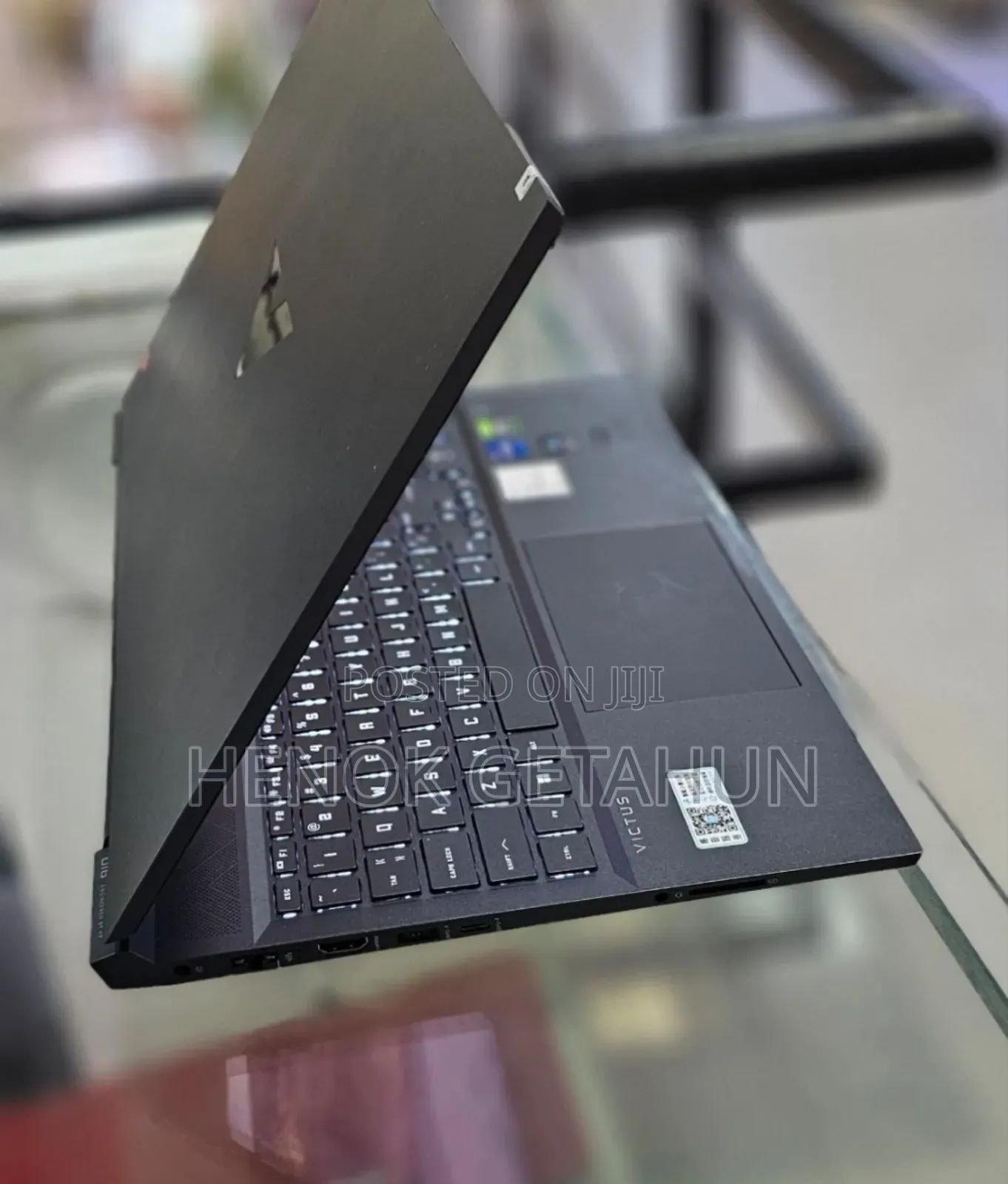 New Laptop HP Envy X360 8GB AMD Ryzen 5 SSD 256GB