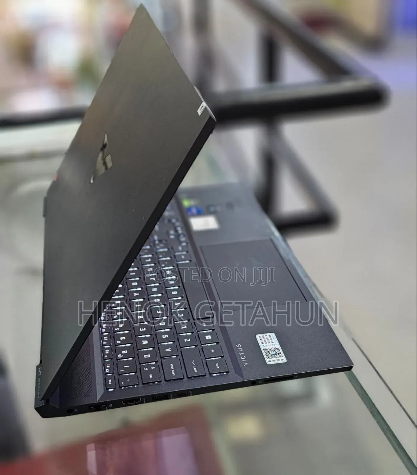 New Laptop HP Envy X360 8GB AMD Ryzen 5 SSD 256GB