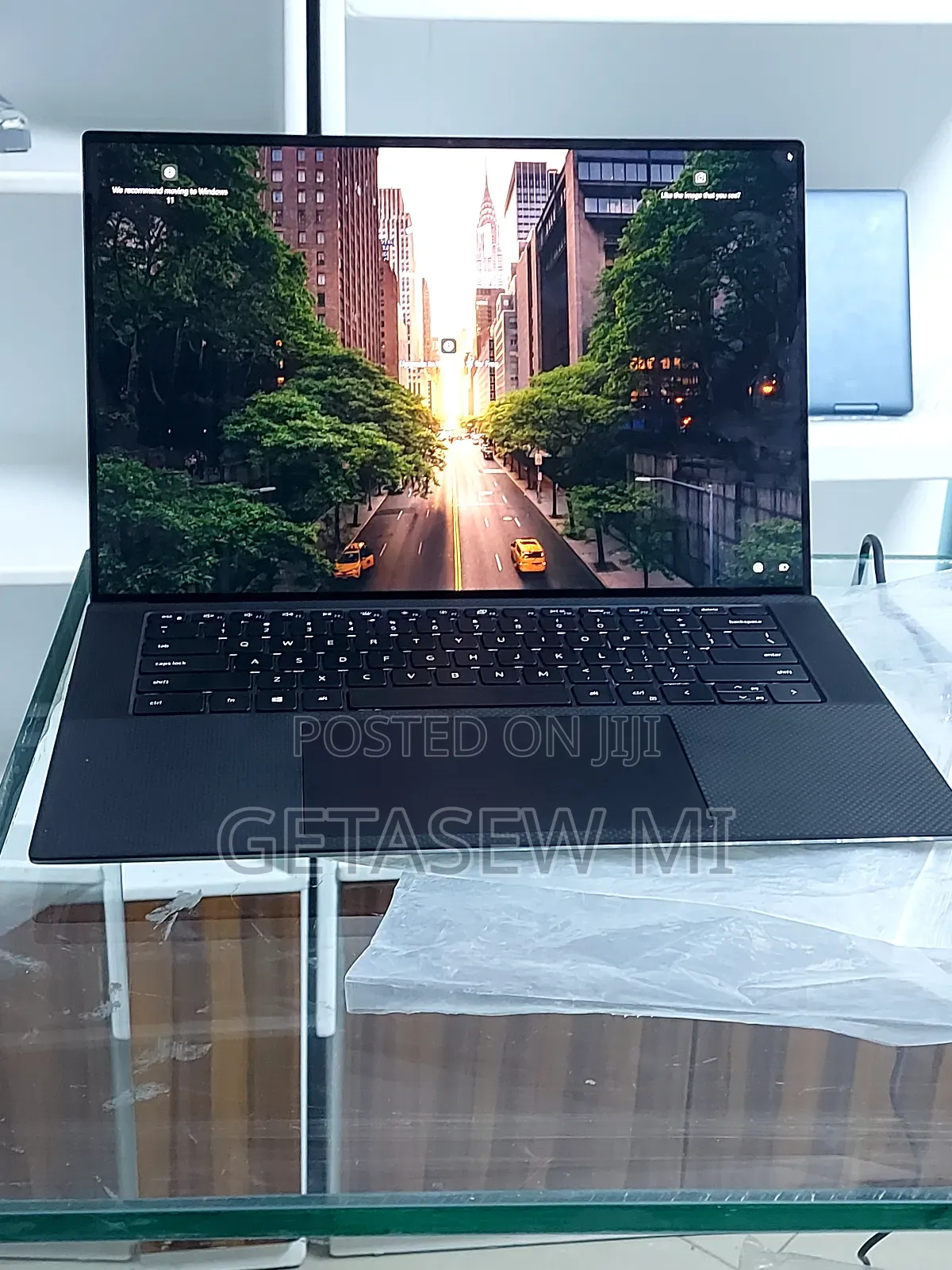 New Laptop Dell Precision 5550 32GB Intel Core I7 SSD 512GB