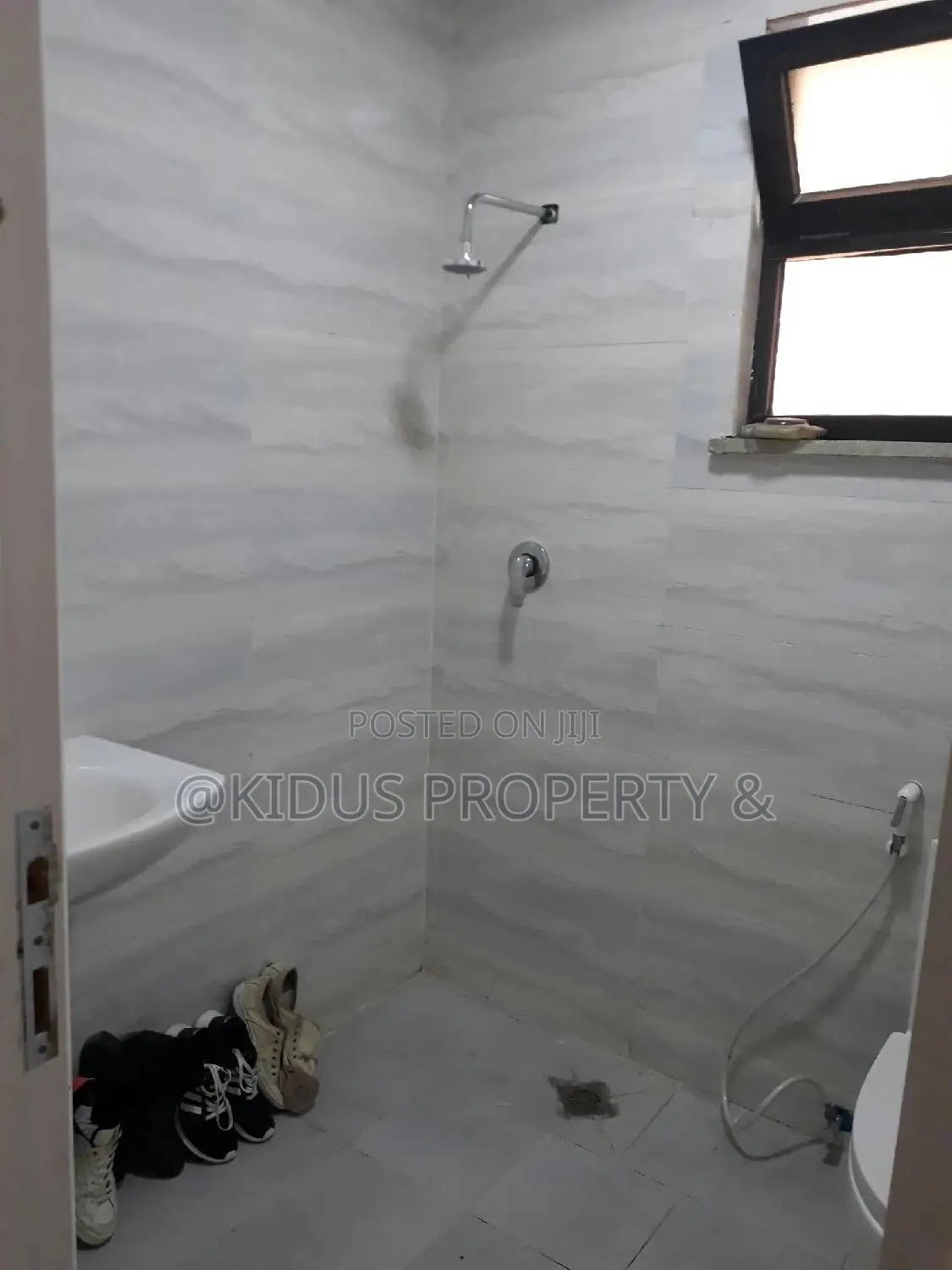 2bdrm Apartment in Jemo 1, Nifas Silk-Lafto for rent
