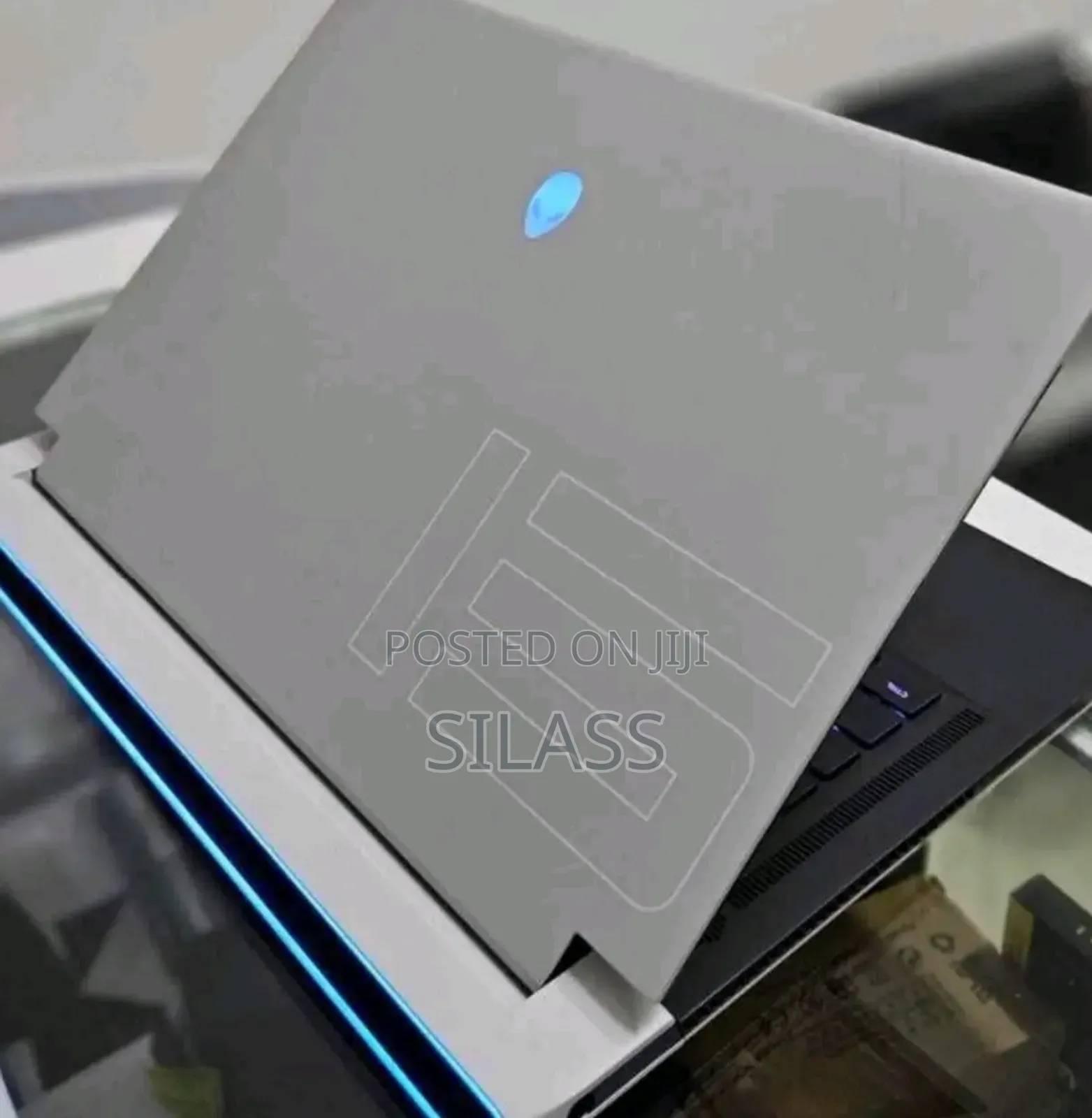 New Laptop Alienware M17x R2 32GB Intel Core I7 SSD 1T