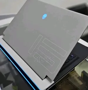 New Laptop Alienware M17x R2 32GB Intel Core I7 SSD 1T