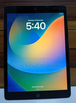 Photo - New Apple iPad 10.2 (2019) 64 GB Silver