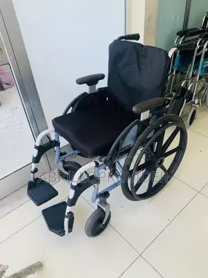 American Wheelchair1wheelchair2wheelchair1wheelchair2fold