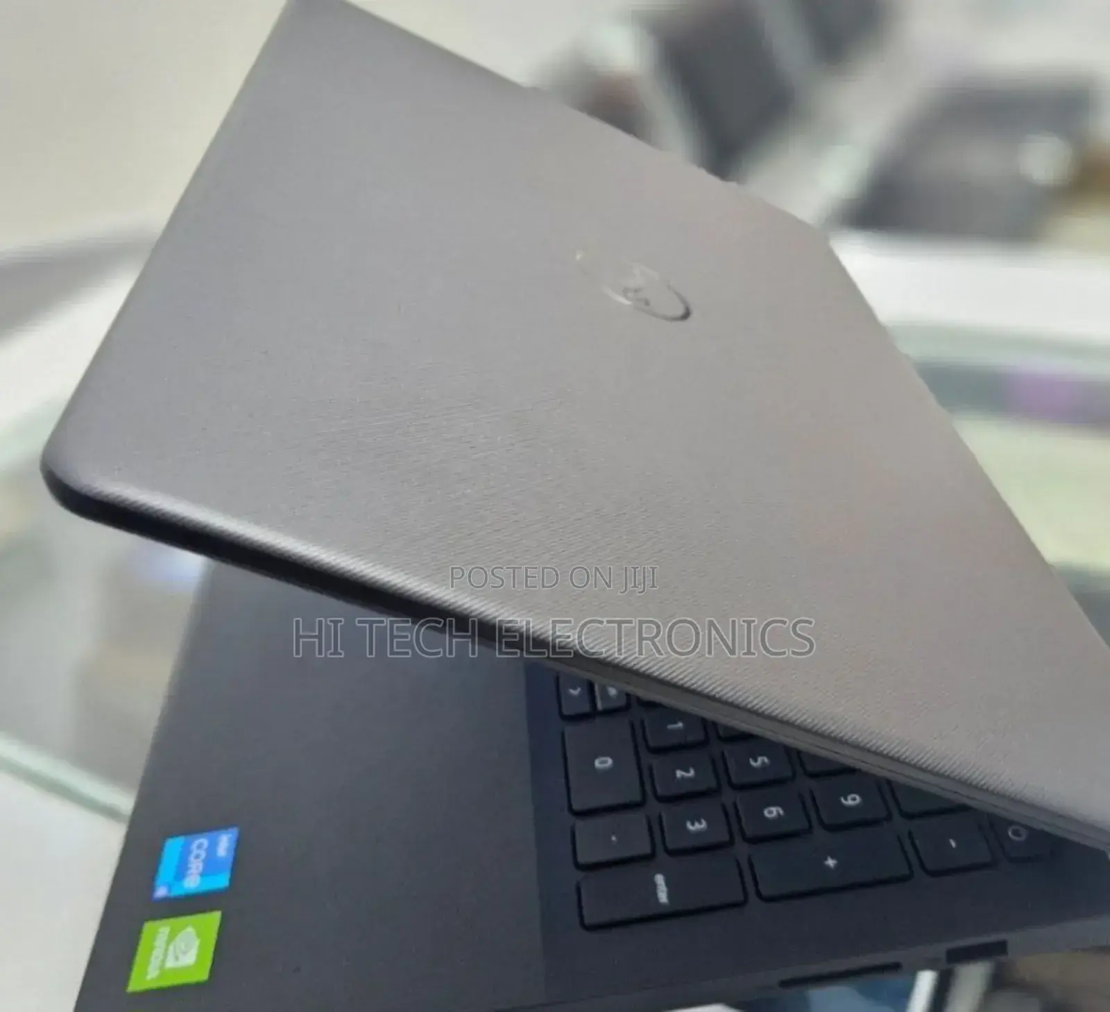 New Laptop Dell Vostro DVCI310 8GB Intel Core I5 SSD 256GB