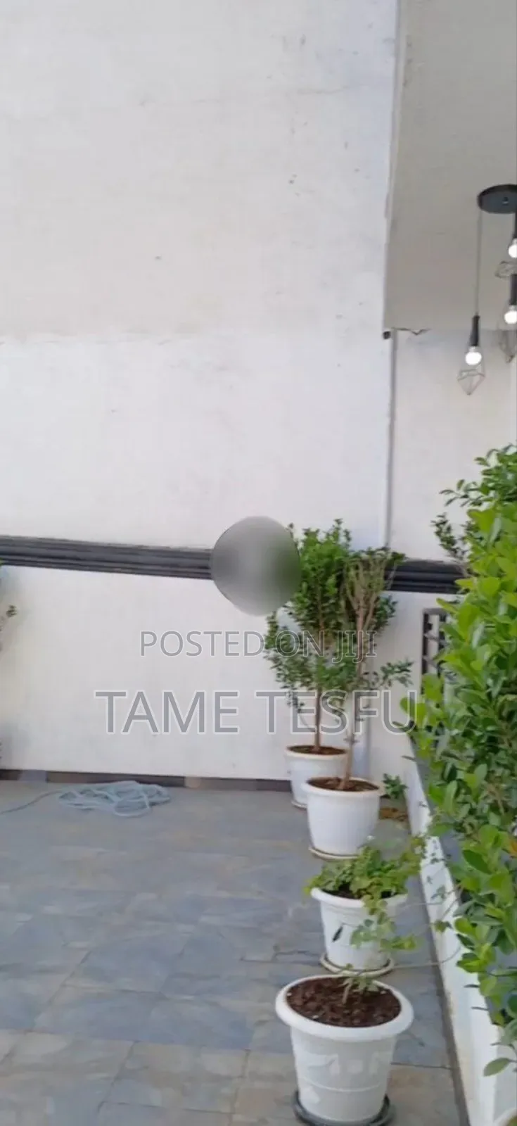 Furnished 8bdrm House in Cmc Compound, Bole for sale