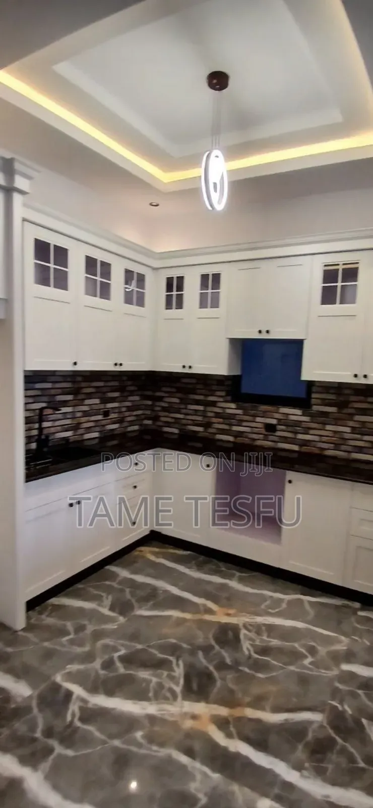 Furnished 8bdrm House in Cmc Compound, Bole for sale