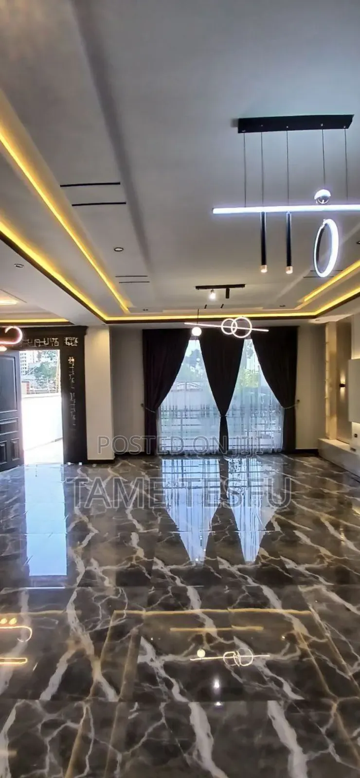 Furnished 8bdrm House in Cmc Compound, Bole for sale