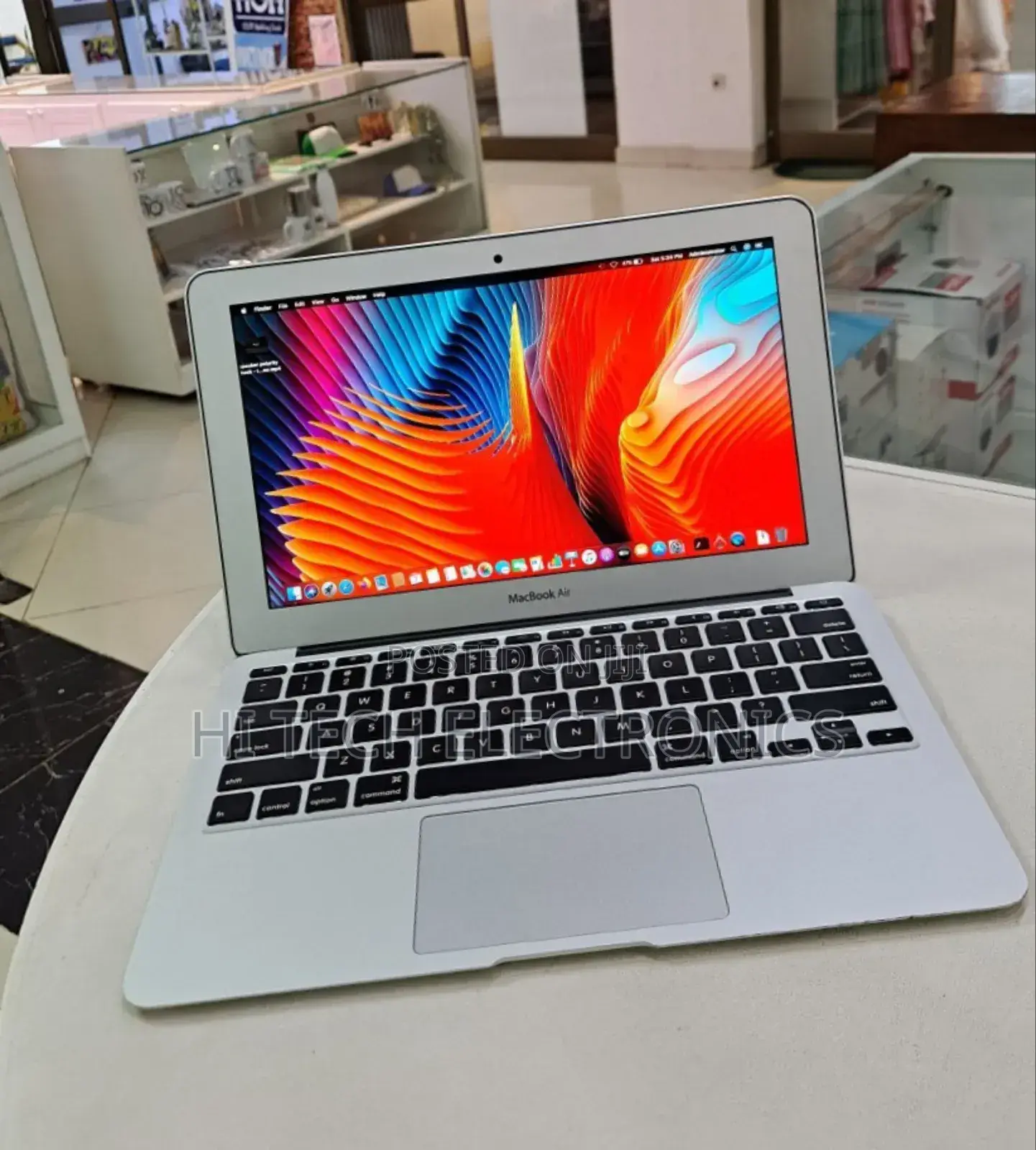 New Laptop Apple MacBook Air 2015 4GB Intel Core I5 SSD 128GB