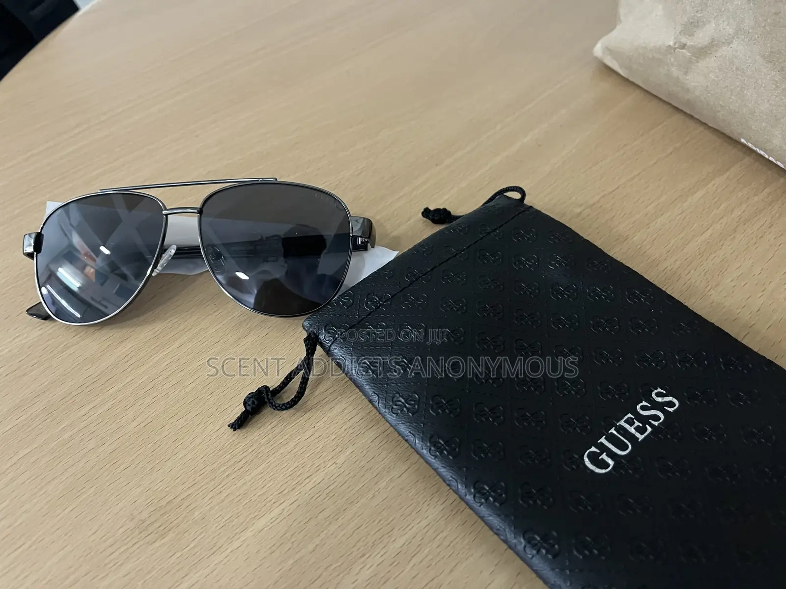Guess Smoke Pilot Men’S Sunglasses