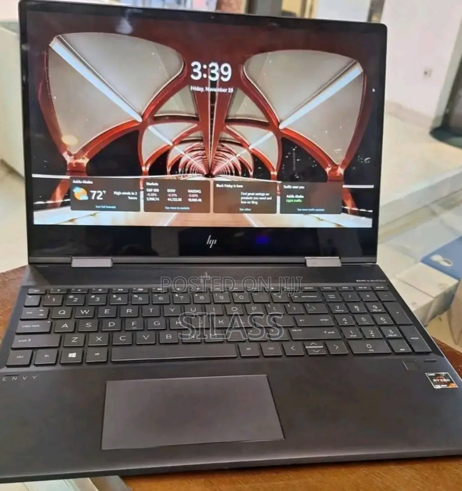 New Laptop HP Envy X360 8GB AMD Ryzen 7 SSD 512GB