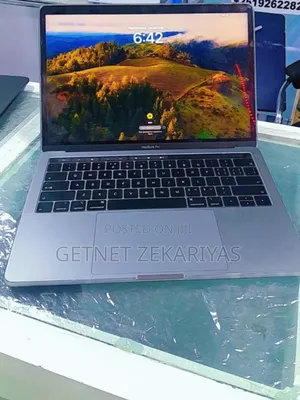 New Laptop Apple MacBook Pro 2018 8GB Intel Core I5 SSD 256GB