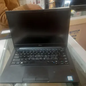 Laptop Dell Latitude 5310 8GB Intel Core I7 SSD 128GB