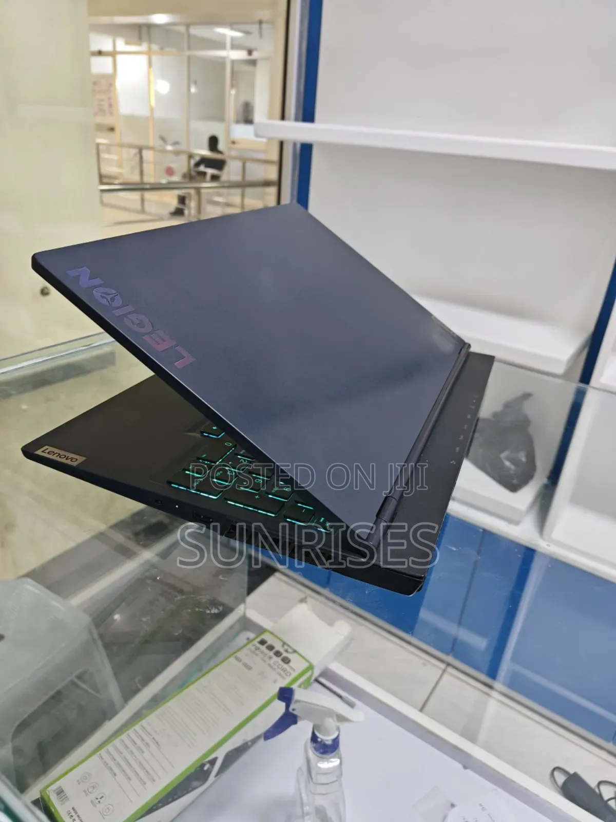 New Laptop Lenovo Legion 5 16GB AMD Ryzen 7 SSD 512GB