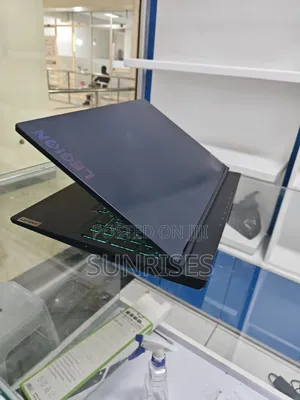 New Laptop Lenovo Legion 5 16GB AMD Ryzen 7 SSD 512GB
