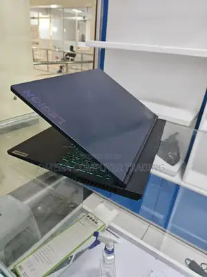 New Laptop Lenovo Legion 5 16GB AMD Ryzen 7 SSD 512GB