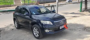 Photo - Toyota RAV4 2010 Gray