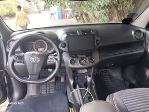 Toyota RAV4 2010 Gray