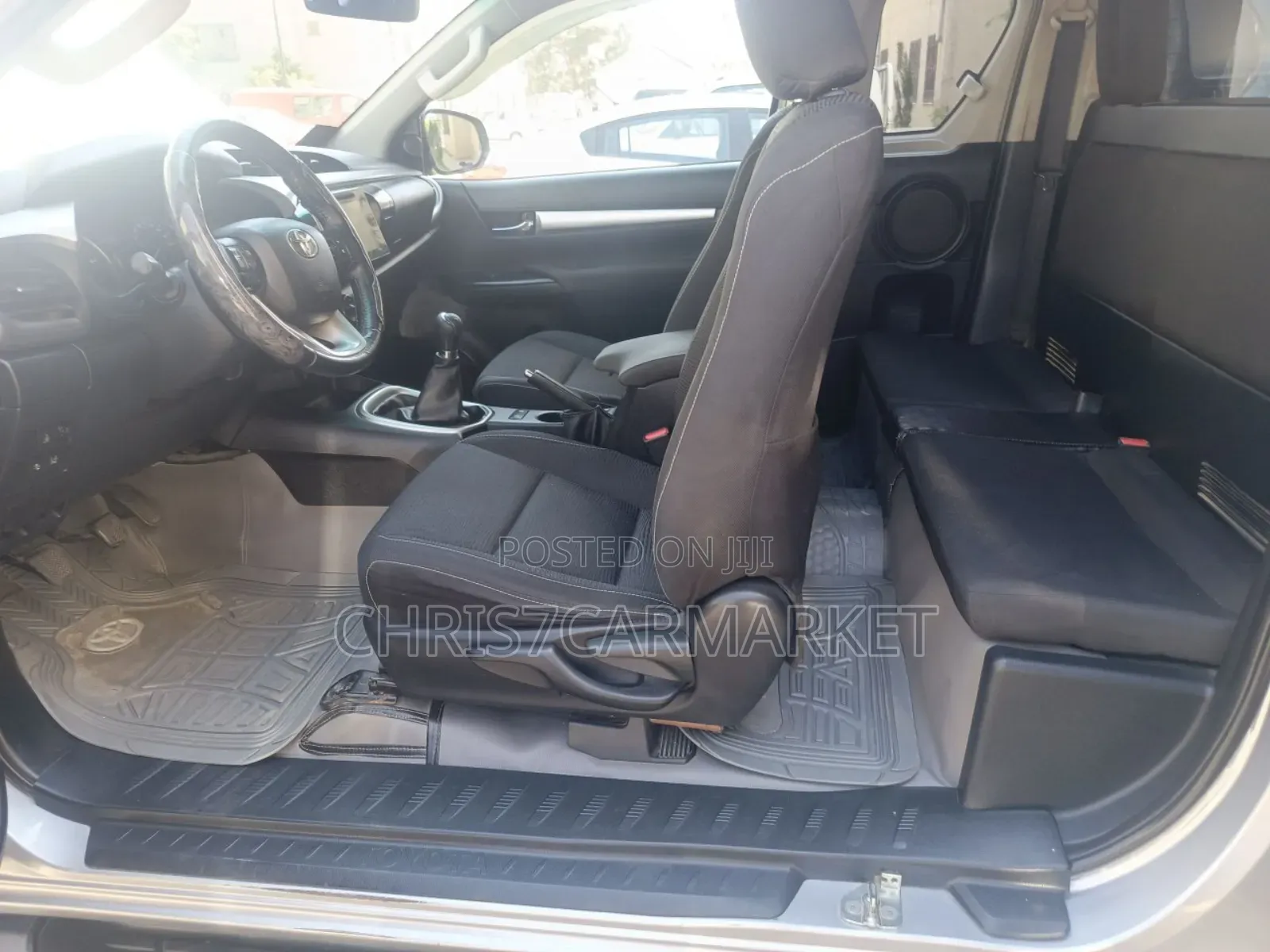 Toyota Hilux 2017 Silver