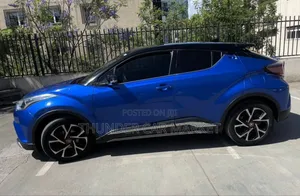 Toyota C-HR 2020 Blue