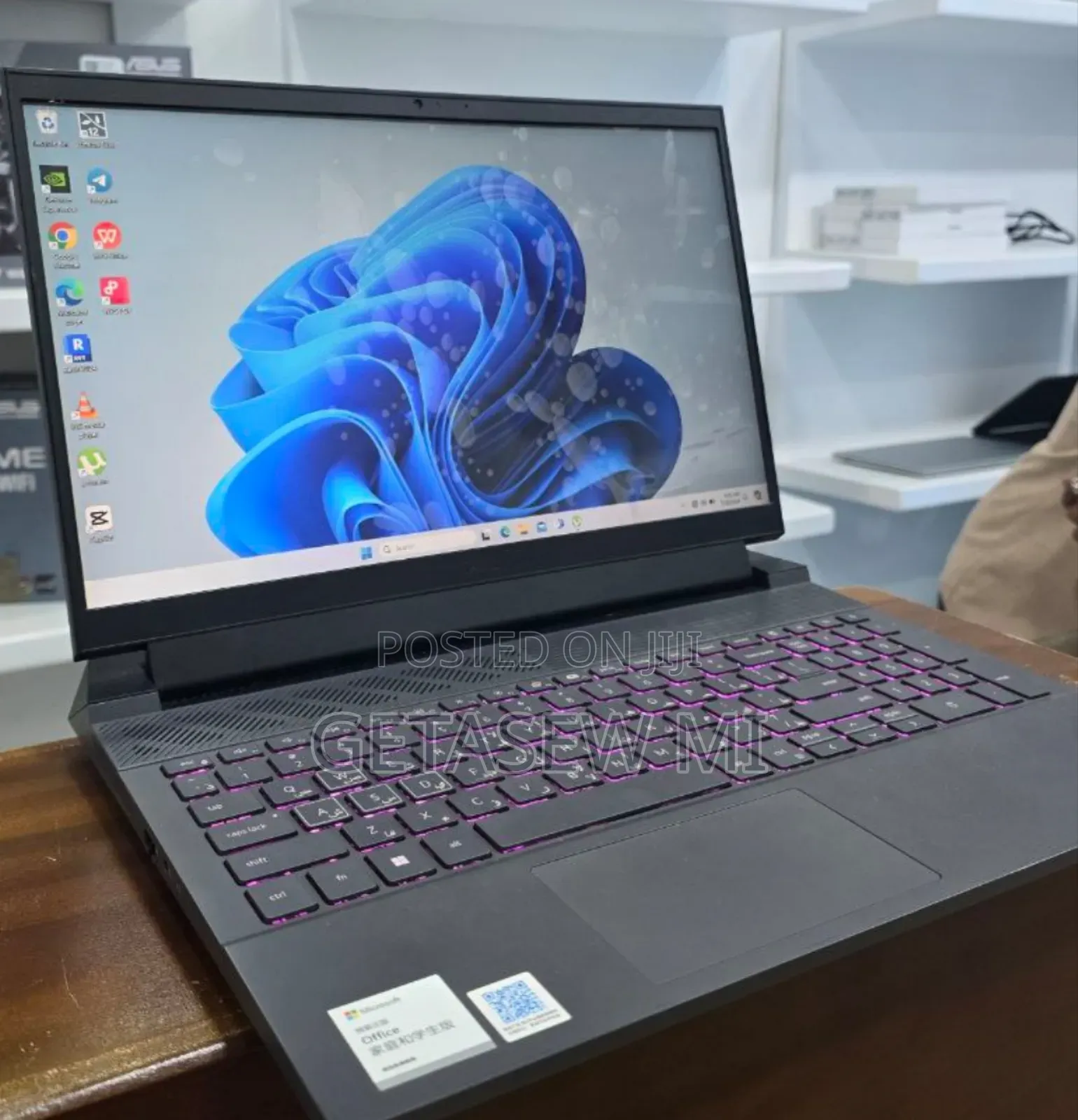 New Laptop Dell G15 5511 16GB Intel Core I9 SSD 1T