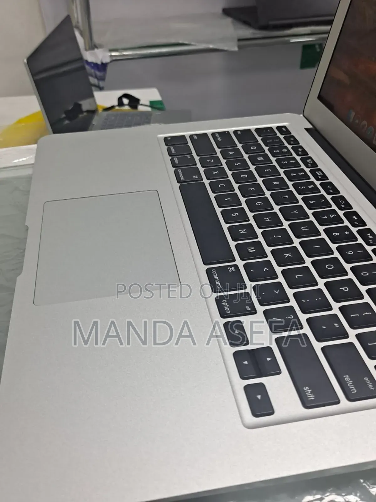 New Laptop Apple MacBook Air 2017 8GB Intel Core i5 SSD 128GB