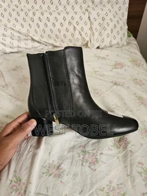 Photo - Clarks Unstructured