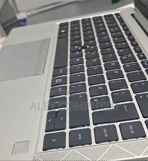New Laptop HP EliteBook 830 G8 16GB Intel Core I7 SSD 512GB