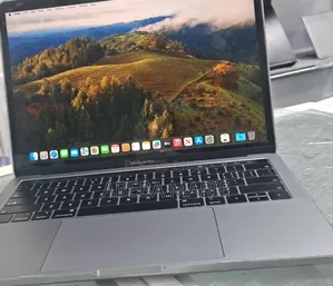 New Laptop Apple MacBook Pro 2018 8GB Intel Core I5 SSD 256GB