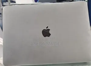 New Laptop Apple MacBook Pro 2018 8GB Intel Core I5 SSD 256GB