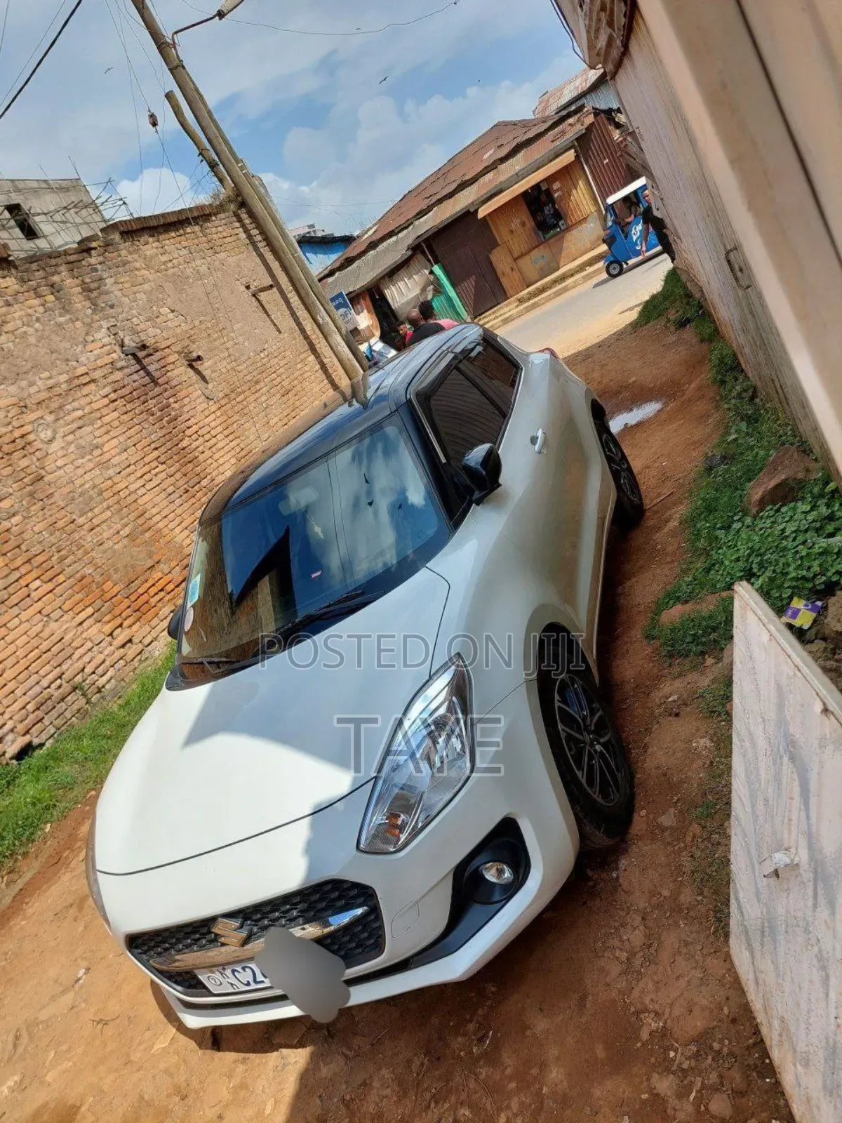Suzuki Swift 2022 Ivory