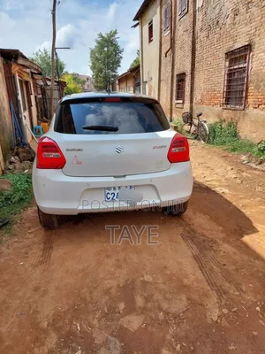Suzuki Swift 2022 Ivory