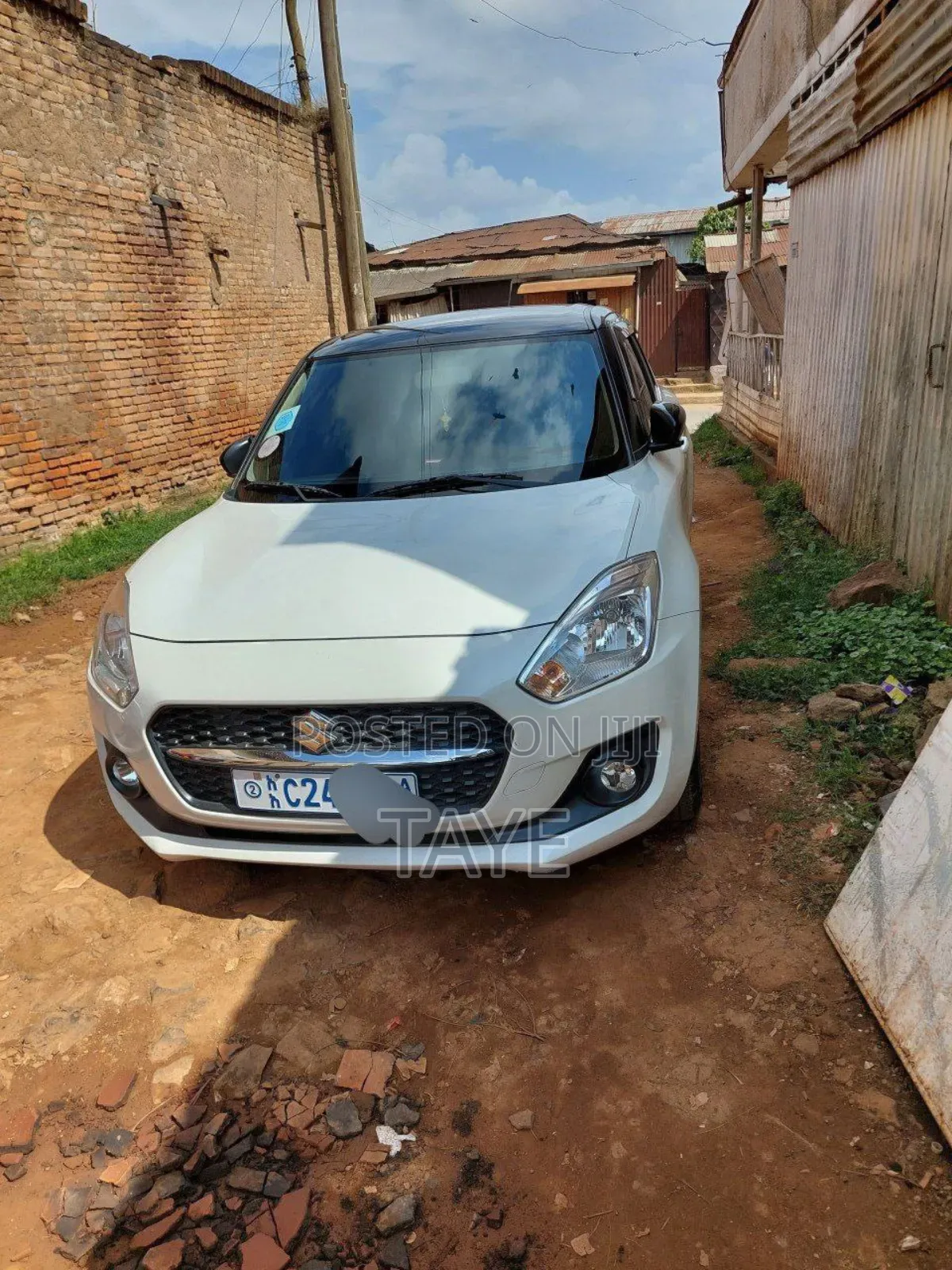 Suzuki Swift 2022 Ivory