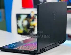 New Laptop MSI Katana 15 16GB AMD Ryzen 7 SSD 1T
