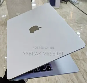 Photo - New Laptop Apple MacBook Air 2023 M2 8GB Apple M2 SSD 256GB