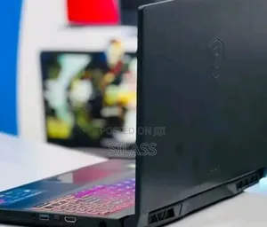 New Laptop MSI Katana 15 16GB AMD Ryzen 7 SSD 1T