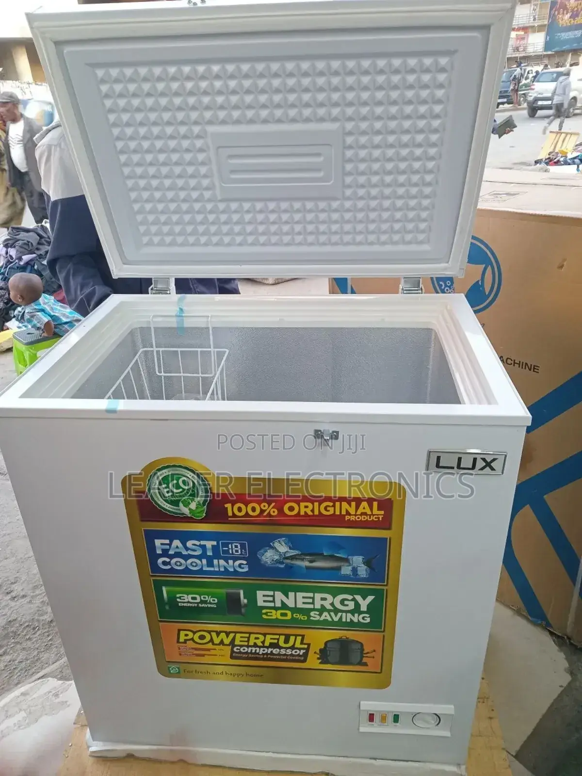 Lux Chest Freezer 320