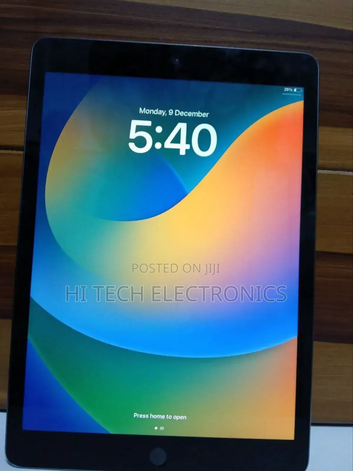 New Apple iPad 10.2 (2021) 64 GB Black