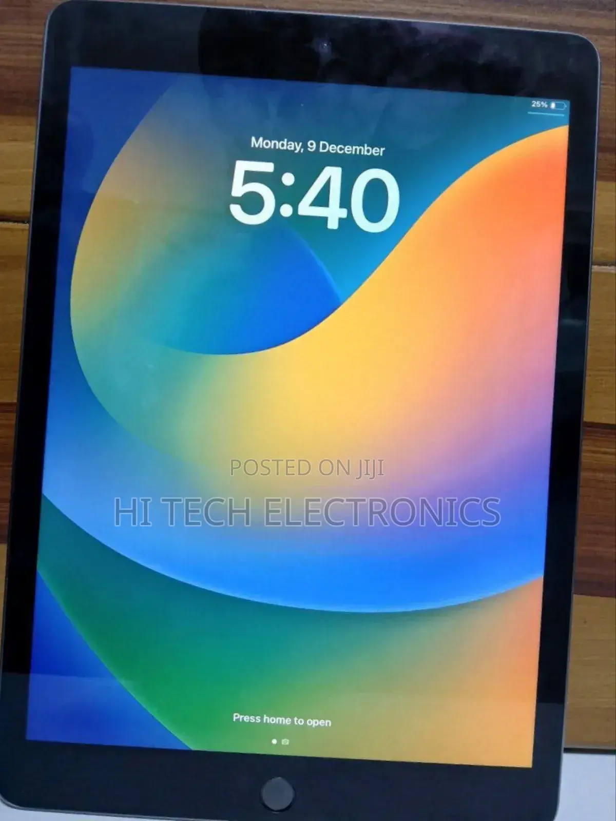 New Apple iPad 10.2 (2021) 64 GB Black