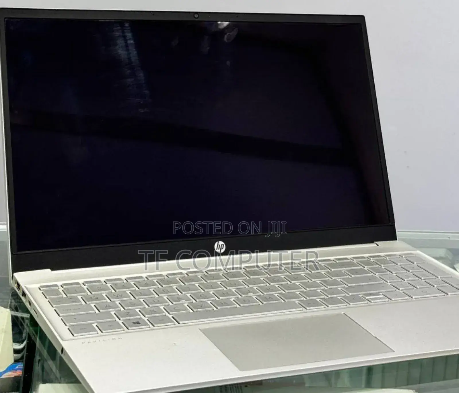 New Laptop HP Pavilion 15 8GB AMD Ryzen 3 SSD 256GB