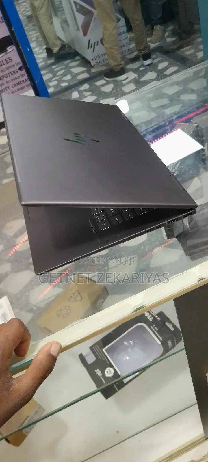 New Laptop HP Envy 15 8GB AMD Ryzen 5 SSD 256GB