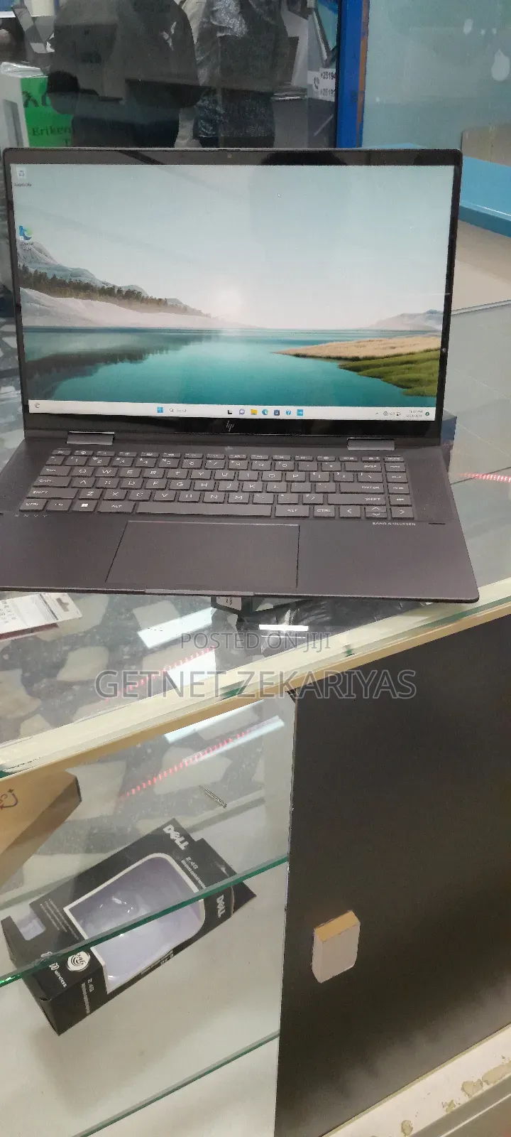 New Laptop HP Envy 15 8GB AMD Ryzen 5 SSD 256GB