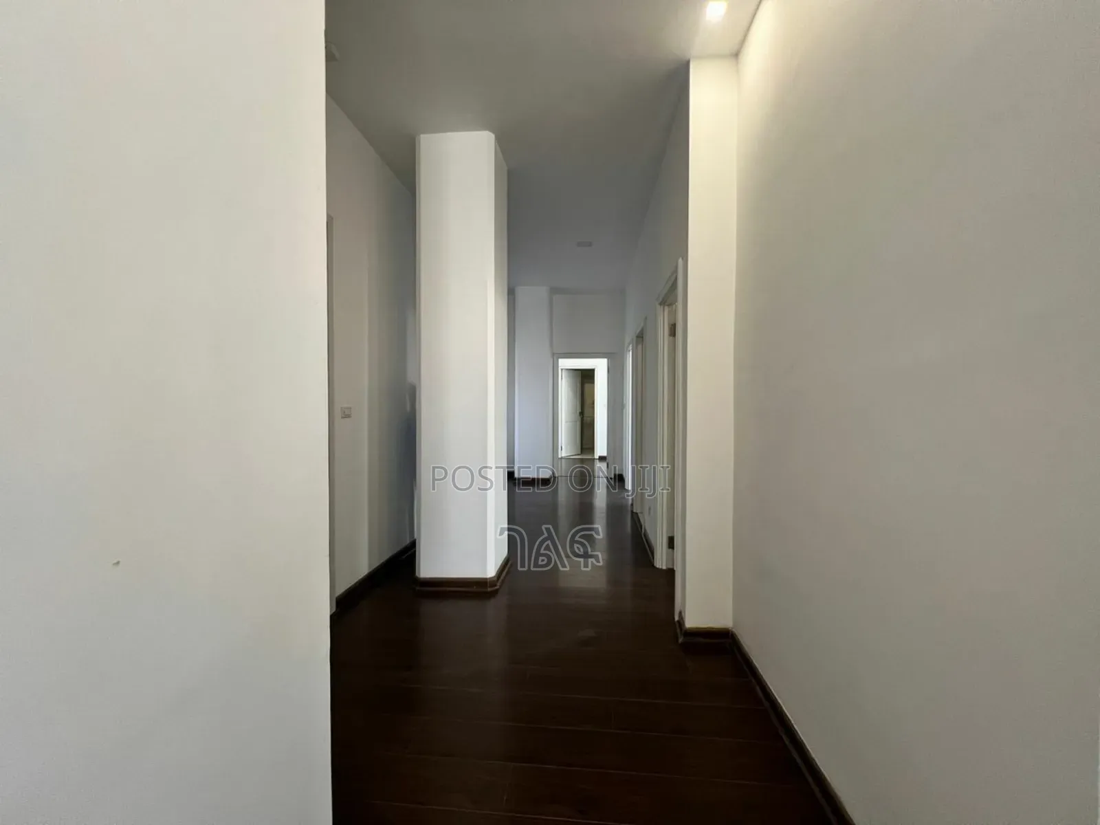 3bdrm Apartment in የግል ቅንጡ አፓርትመንት ቦሌ, Bole for sale