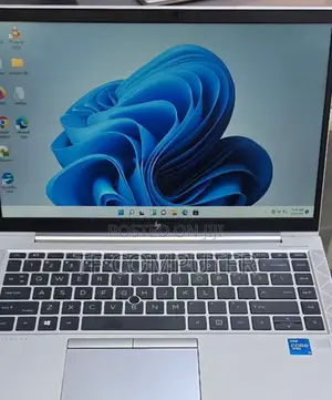 New Laptop HP EliteBook 840 G8 16GB Intel Core I5 SSD 512GB