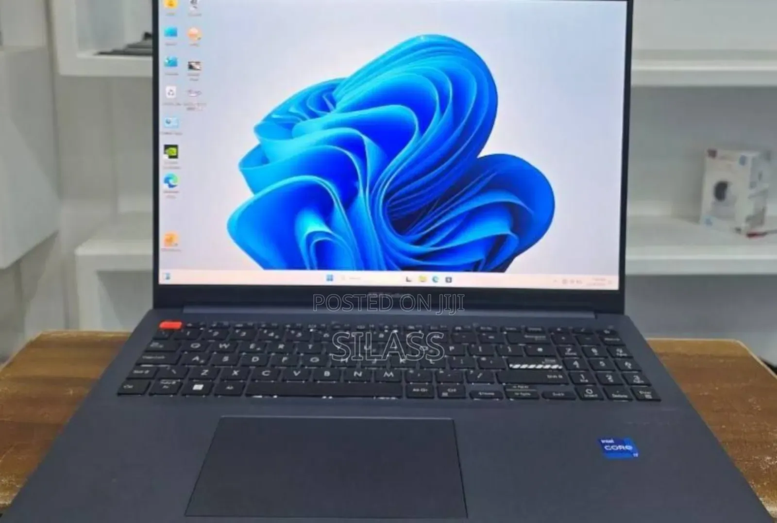 New Laptop Asus VivoBook 15 X505BA 20GB Intel Core I7 SSD 512GB