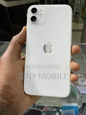 Photo - Apple iPhone 11 64 GB White