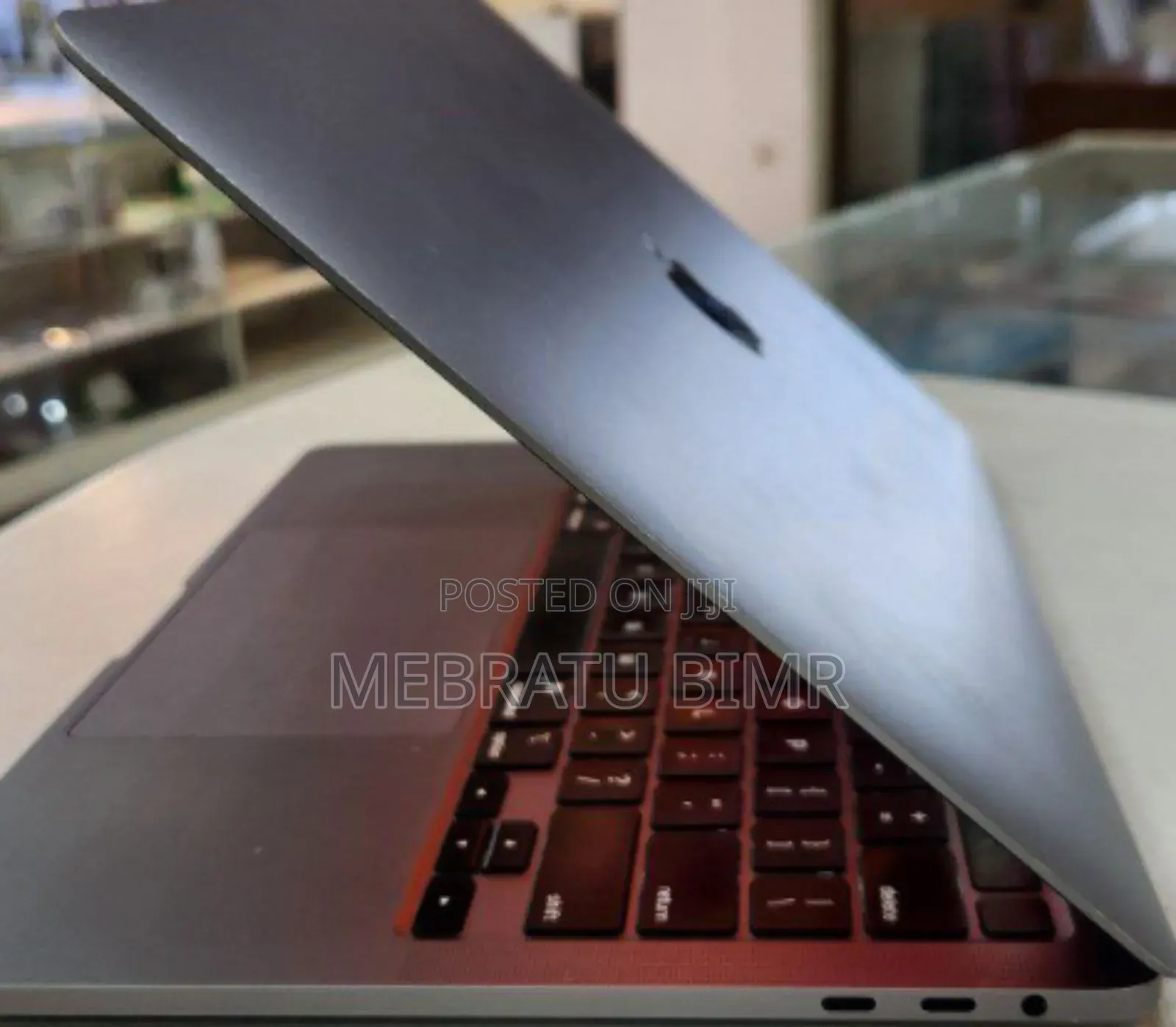 New Laptop Apple MacBook Pro 2020 16GB Intel Core I5 SSD 512GB