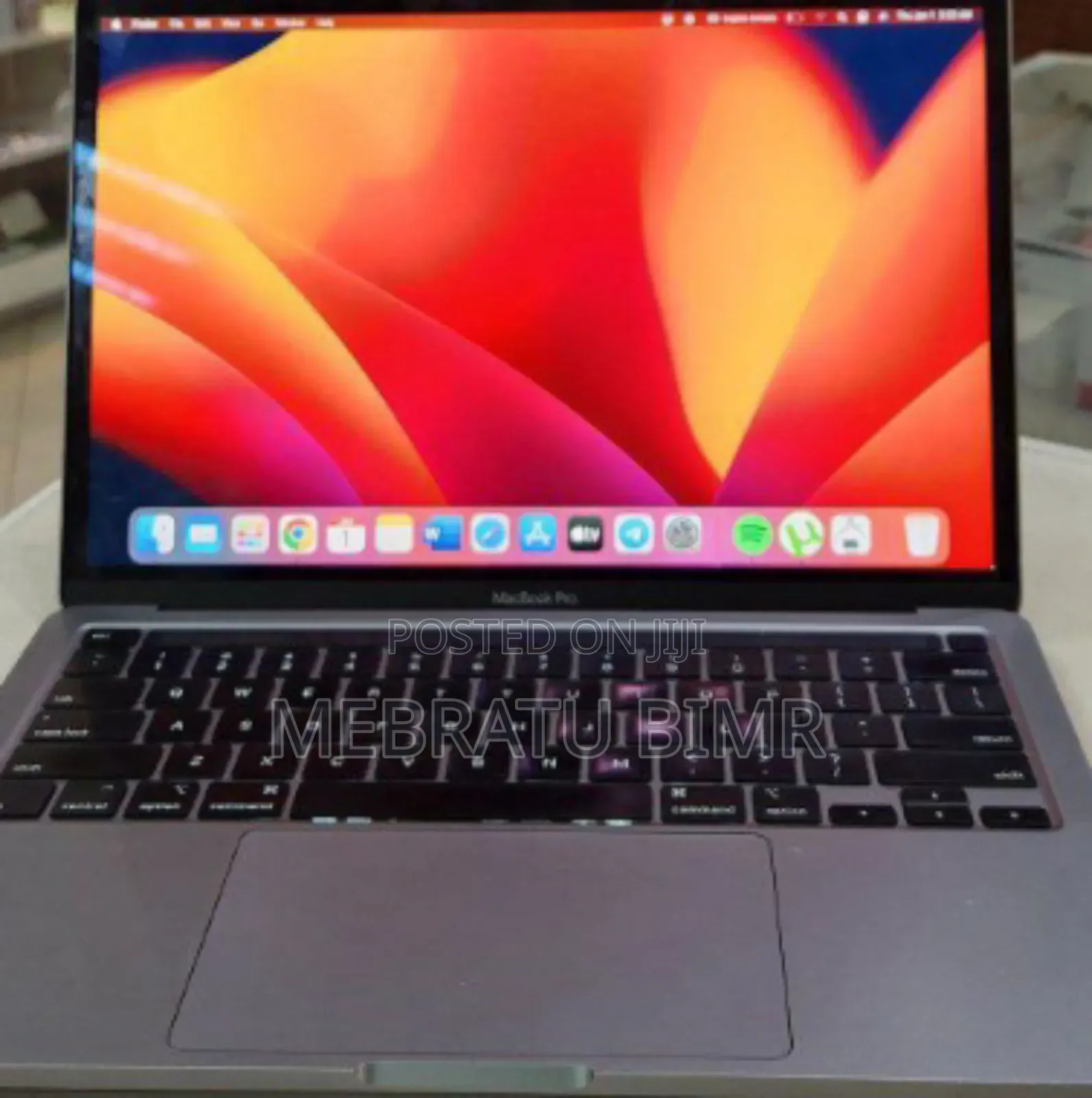 New Laptop Apple MacBook Pro 2020 16GB Intel Core I5 SSD 512GB